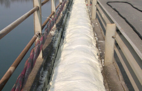 Coibentazione linea acquedotto con poliuretano a spruzzo